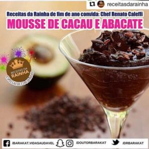 Mousse abacate com cacau